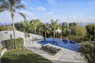 Luxury Villa Photo #10