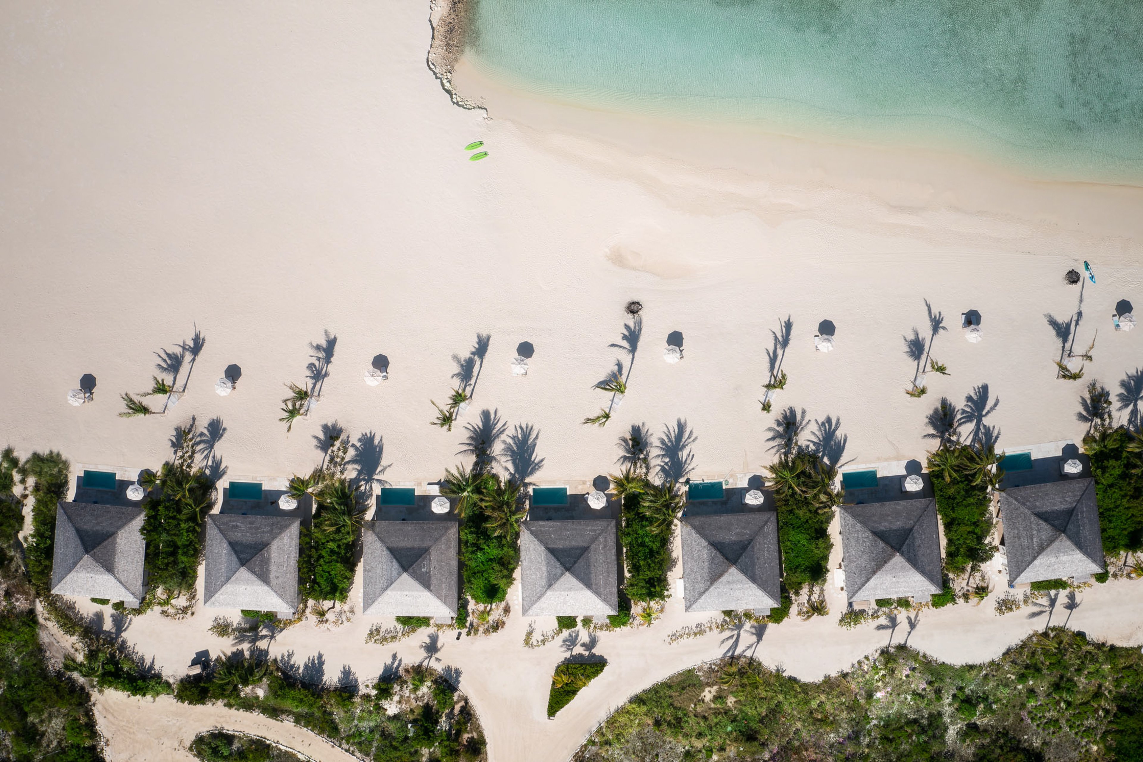 Beachfront Bungalow with Private Pool - 12