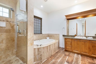 Luxury Villa Photo #36
