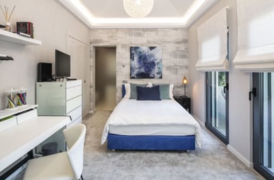 Luxury Villa Photo #13