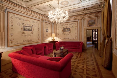 Luxury Villa Photo #16
