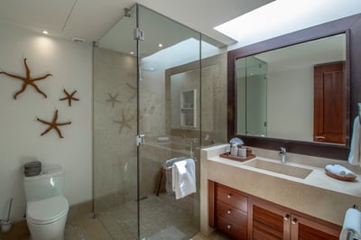 Luxury Villa Photo #42