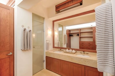 Luxury Villa Photo #21