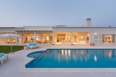 Luxury Villa Photo #4