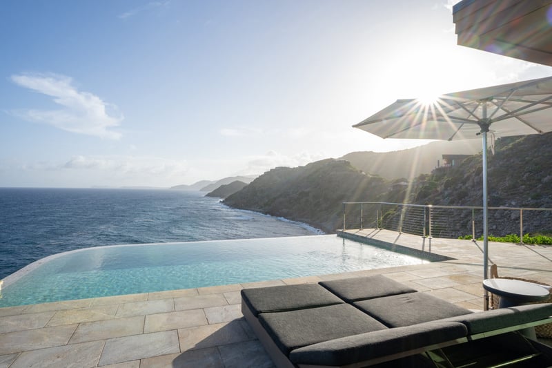 Cliff Penthouse Suite