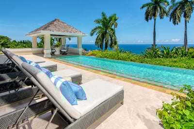 Luxury Villa Photo #4