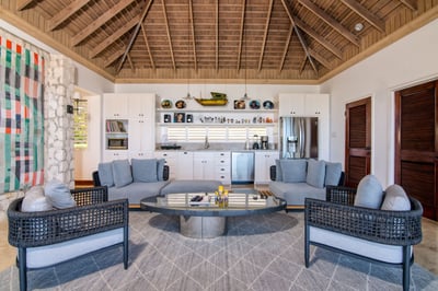 Luxury Villa Photo #14