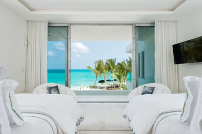 Luxury Villa Photo #21