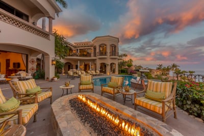 Luxury Villa Photo #13