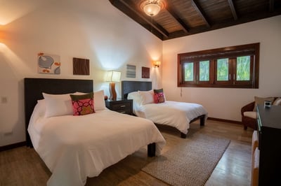 Luxury Villa Photo #23