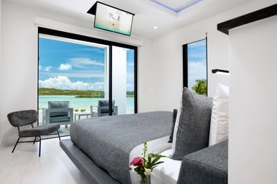 Luxury Villa Photo #35