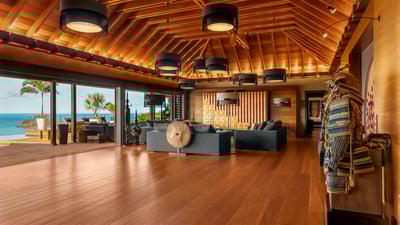 Luxury Villa Photo #23