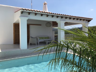 Luxury Villa Photo #6