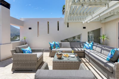 Luxury Villa Photo #10