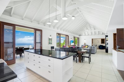 Luxury Villa Photo #14