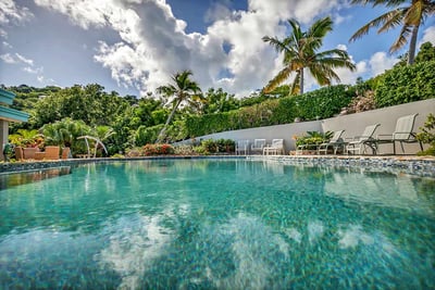 Luxury Villa Photo #3
