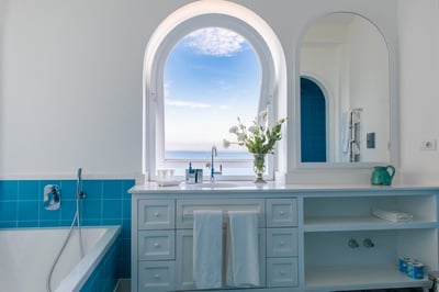 Luxury Villa Photo #28