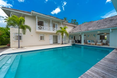 Luxury Villa Photo #3