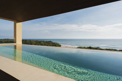 Luxury Villa Photo #2
