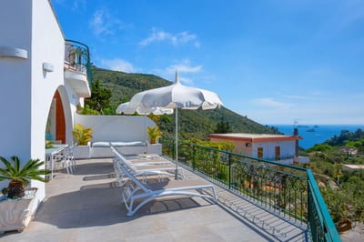 Luxury Villa Photo #2