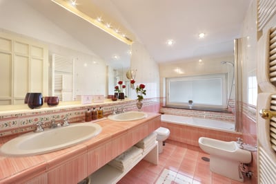 Luxury Villa Photo #33