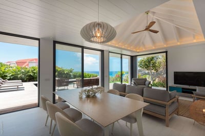 Luxury Villa Photo #17