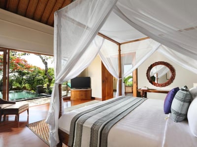 Luxury Villa Photo #13