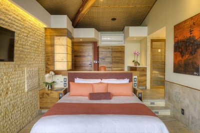 Luxury Villa Photo #19