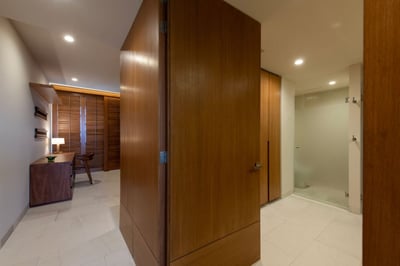 Luxury Villa Photo #35