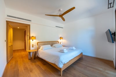 Luxury Villa Photo #12
