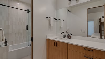 Bunkroom ensuite on upper level