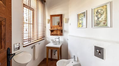 Luxury Villa Photo #33
