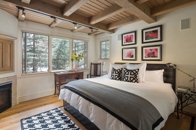 Luxury Villa Photo #20