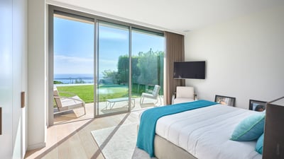 Luxury Villa Photo #19