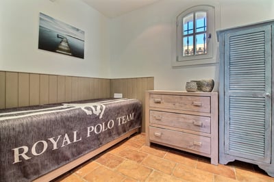 Luxury Villa Photo #20