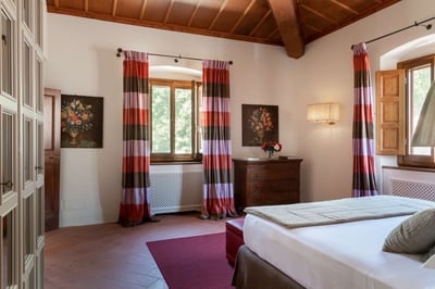 Luxury Villa Photo #16