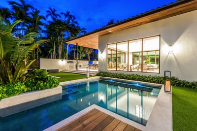 Luxury Villa Photo #4