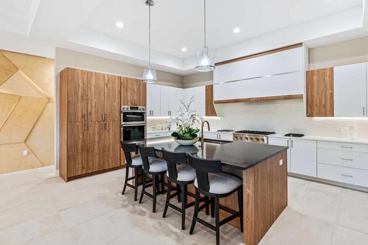 Paradise Palisade Estate