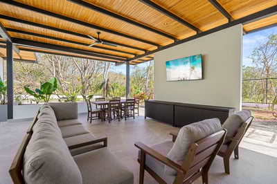 Main House Outdoor Living Area – 1st Floor