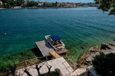 Luxury Villa Photo #5