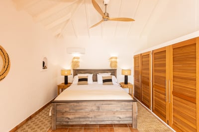 Luxury Villa Photo #27