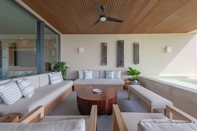Luxury Villa Photo #7
