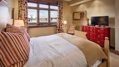 Queen suite