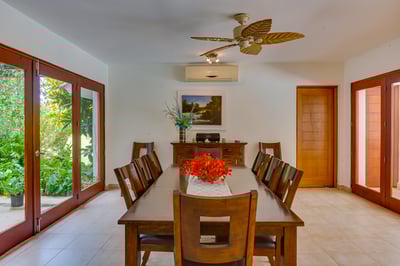 Luxury Villa Photo #19