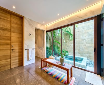 Luxury Villa Photo #31