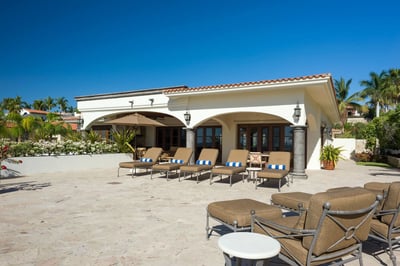 Luxury Villa Photo #8