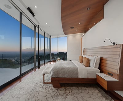 Luxury Villa Photo #23