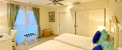 Luxury Villa Photo #8
