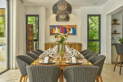 Hacienda A91 - Elegant Tropical Retreat