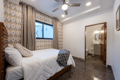 Luxury Villa Photo #33